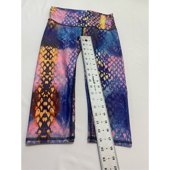 Teeki Snake Print Mermaid Goddess Cropped Leggings Size Small - Picture 5 of 8